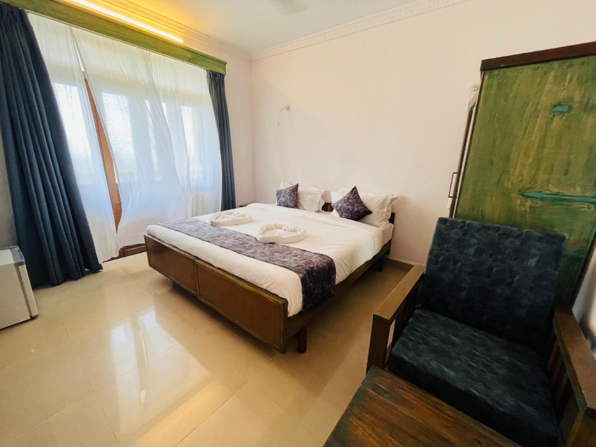 Nagas Hotel Satyavati モージム エクステリア 写真