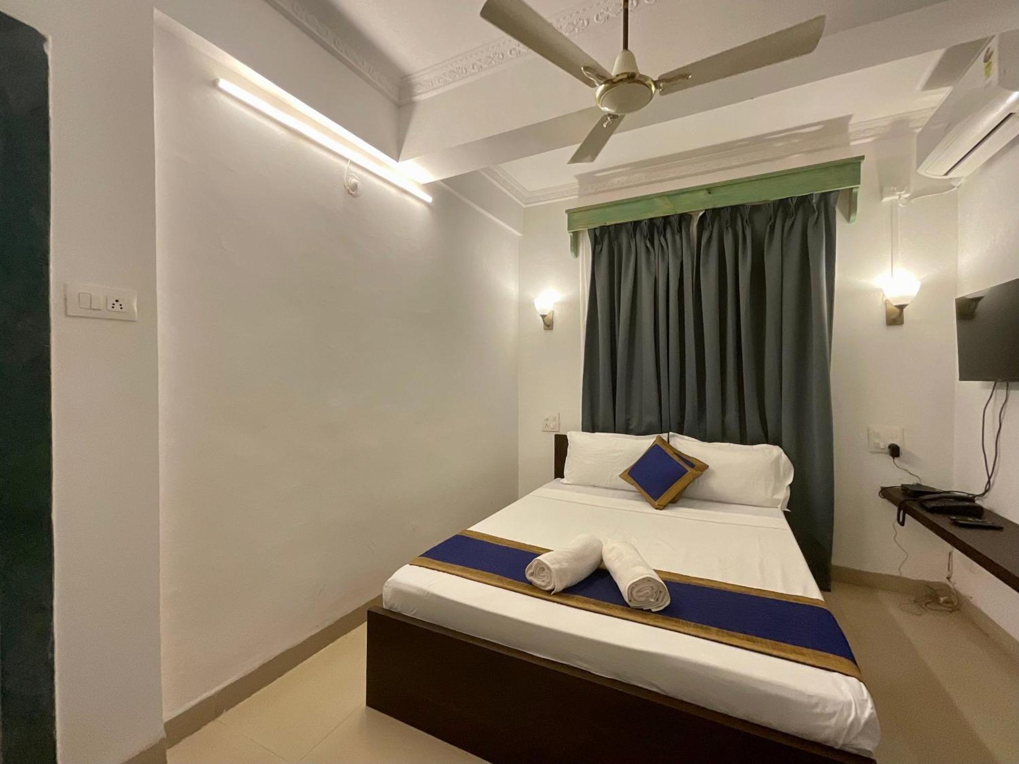 Nagas Hotel Satyavati モージム エクステリア 写真